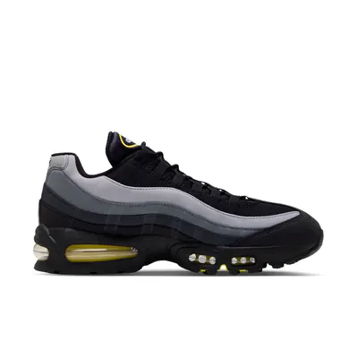 nike-air-max-95-big-bubble-batman-iq0229-001-3.png