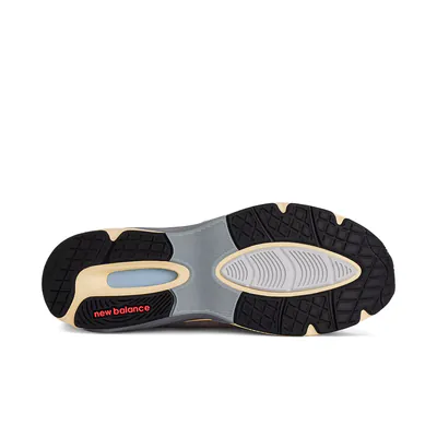 new-balance-990v7-made-in-usa-kool-grey-u990gr7-5.png