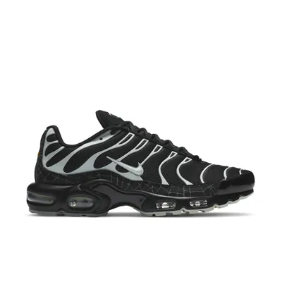 nike-air-max-plus-spider-web-black-dd4004-001-1.png