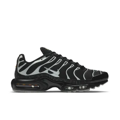 nike-air-max-plus-spider-web-black-dd4004-001-3.png
