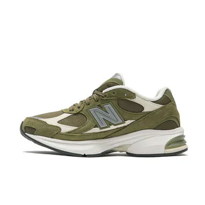 new-balance-2010-sport-green-u20103to-3.png