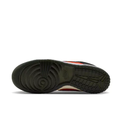 nike-dunk-low-protro-kobe-bryant-mamba-eterno-iq3922-001-5.png